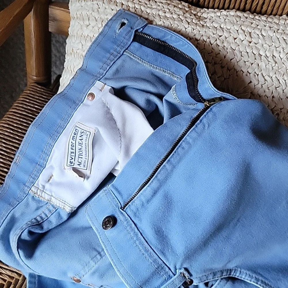 Vintage Levi's for men, action jeans, blue 36x29